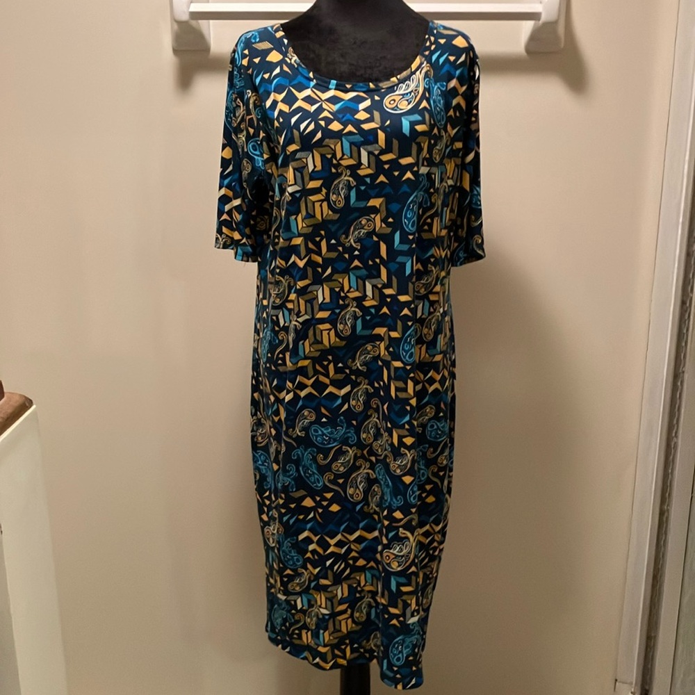 LuLaRoe Julia 2XL H47